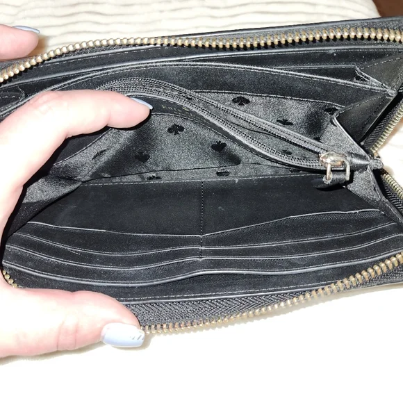 EUC Kate Spade bicolor continental zip wallet - Picture 5 of 11